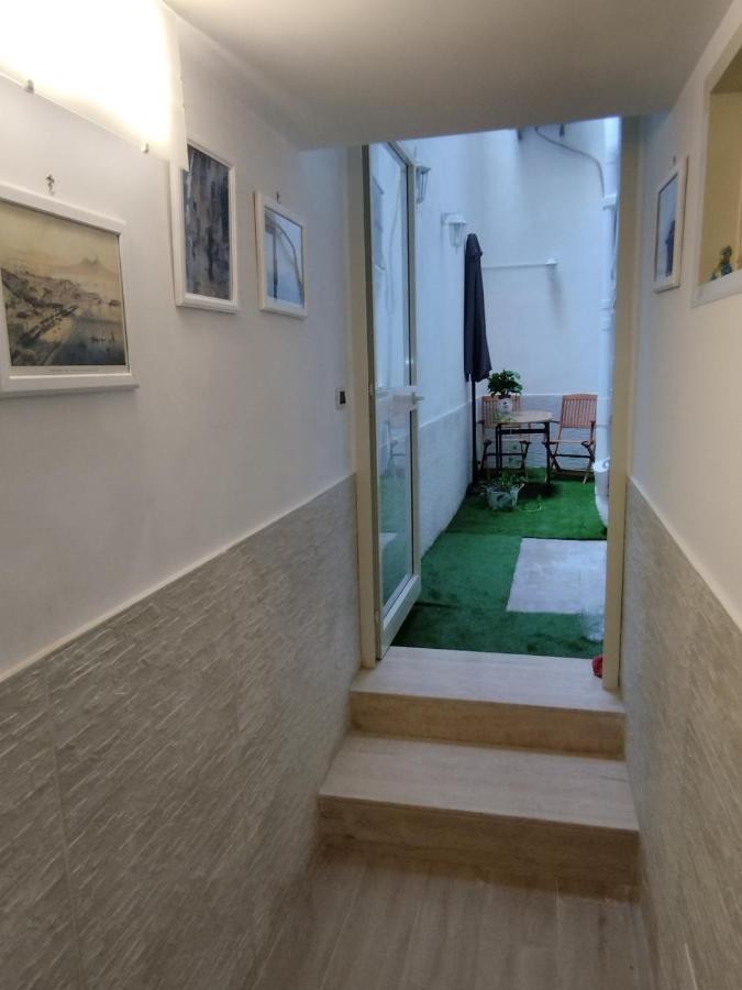 Il Rifugio Del Conte Apartment Наполи Екстериор снимка
