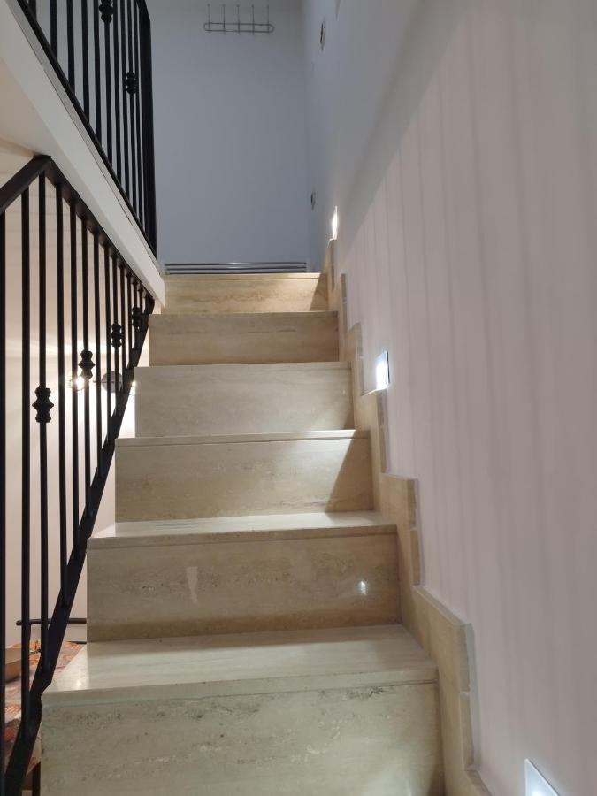 Il Rifugio Del Conte Apartment Наполи Екстериор снимка