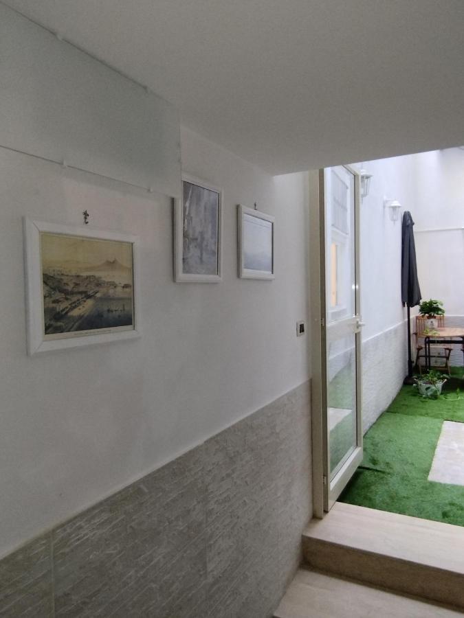 Il Rifugio Del Conte Apartment Наполи Екстериор снимка