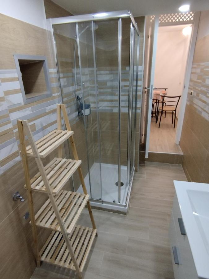 Il Rifugio Del Conte Apartment Наполи Екстериор снимка